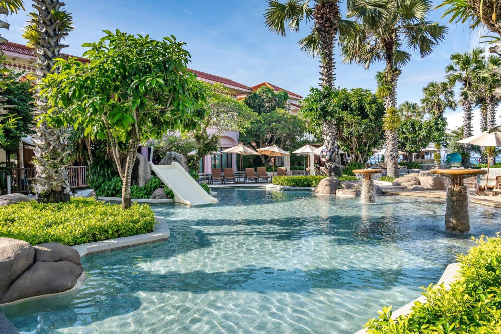 Centara Grand Beach Resort Phuket - Sha Plus Karon Exterior photo